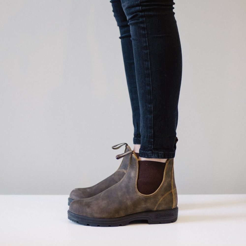 BLUNDSTONE #585 CHELSEA BOOTS - RUSTIC BROWN